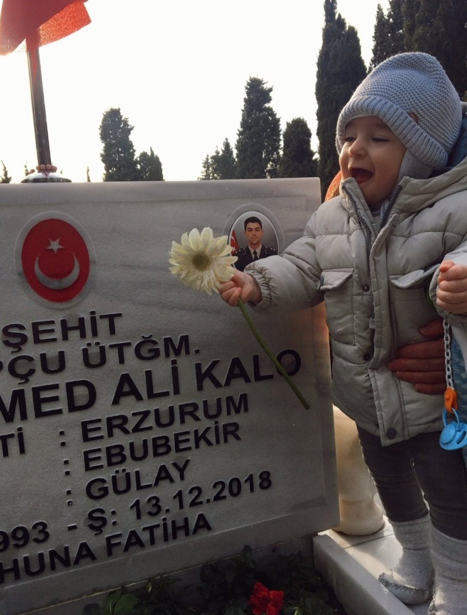 #TeröreGeçitYok Ağlatan ağlayacak, İbrahimler, Helinler, toprak altına girmedikçe bitmeyecek bu kutlu yürüyüş. Bu memleketin Yavuzları, Alparslanları, Mehmetleri hiç bitmeyecek.