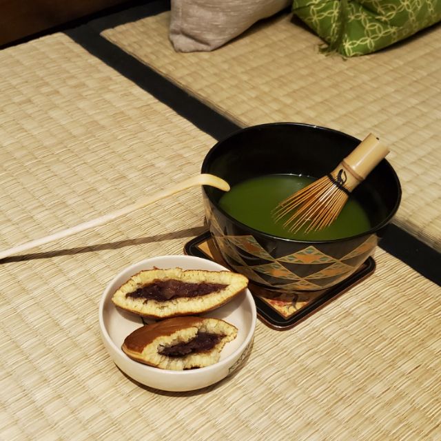 Nightly tea timeMatcha, traditionalMatcha has a slightly bitter and sweet taste that takes some getting used to, but is a lovely flavor. (Matcha powder used in lattes is usually very sweetened by comparison.) I'm having this with some red bean dorayaki.