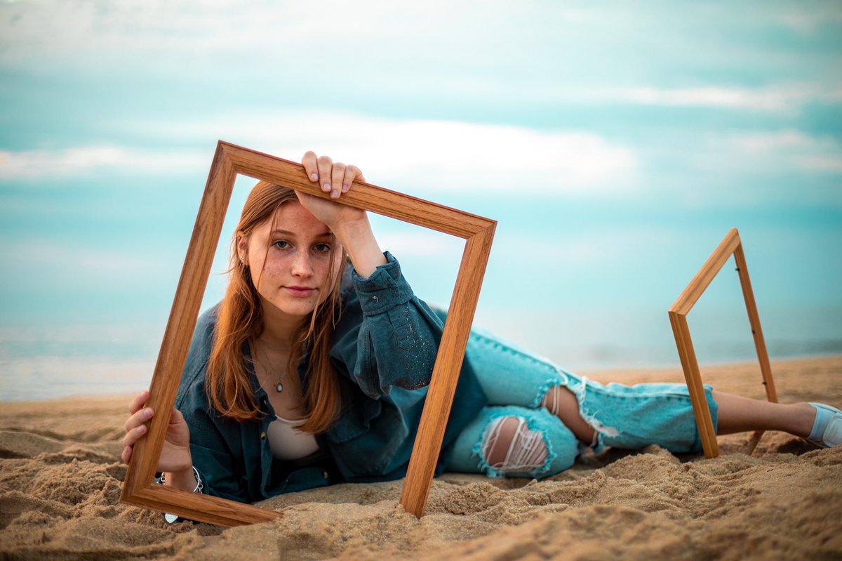 will_portraits's tweet photo. “But Professor, I thought you said to frame my subject?”
.
.
Model: @olivialobrow 
.
.
Set Two of The Three Set Series
Retweet this to give Liv some love✨ https://t.co/JblHsASRrc