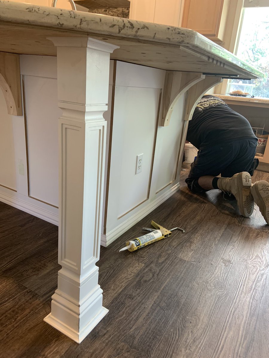 xjohnnylargex's tweet photo. The island is coming along and stairs turned out great if I do say so. #handyman #remodel #punkrockhandyman #mackerforlife #punkrock @Family_Handyman @HomeDepot @Lowes https://t.co/ARv0E6xj7H
