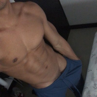 vargasl1990's tweet photo. #NuevaFotoDePerfil https://t.co/vlXi8nM4qB