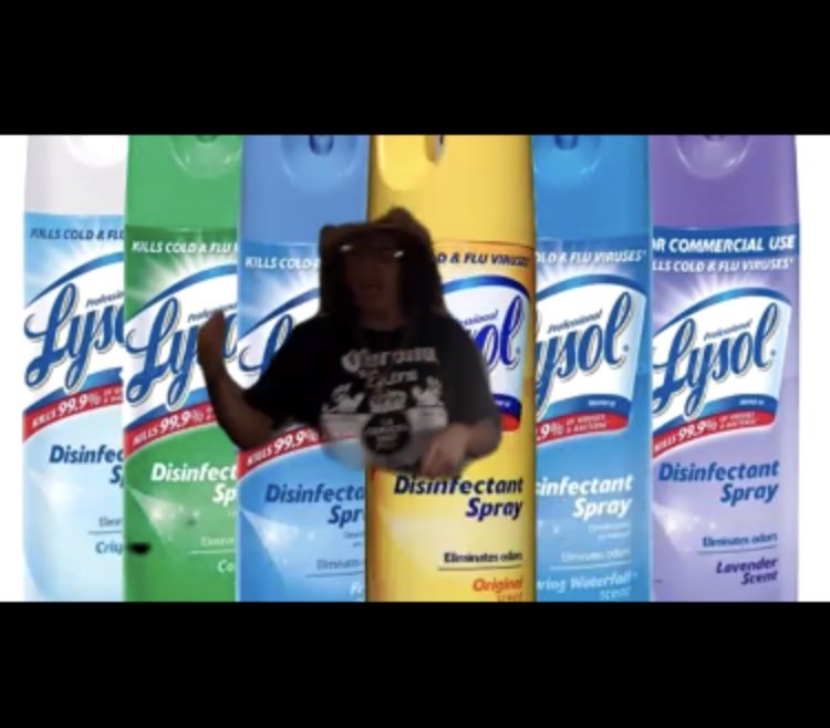 Sin_Papeles_CJ's tweet image. Up next I is joining this bad ass zoom party to fundraise for our national #UndocuFund donate here  ⬇️
secure.actblue.com/donate/nationa…

When Asereje came on my nice and nephew were dancing 💃🏾 thank you @cordill3ra for keeping it live 🎶