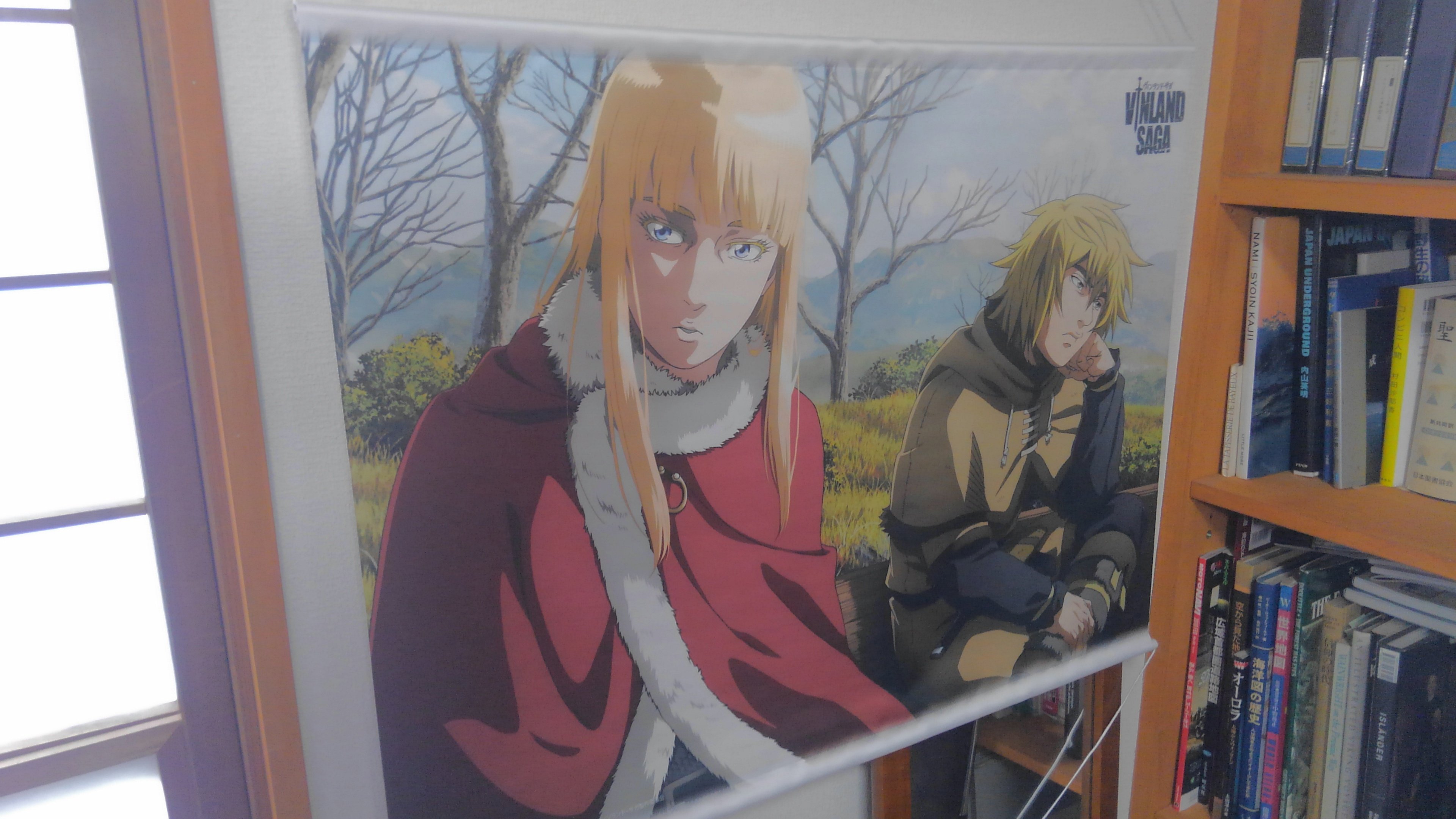 幸村誠 じまん 新しいヴィンランドサガグッズ Box２種類とー 水筒とーキャンパスアートとタペストリー いいでしょう こうやって形になって仕事場に置いてあるとさ 果報者だなぁボクは とつくづく思います T Co 3cpidlufky Twitter