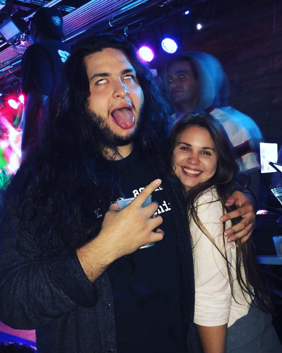 shelemmma's tweet photo. Happy bday 🗑 https://t.co/MqjRn6uR7Y