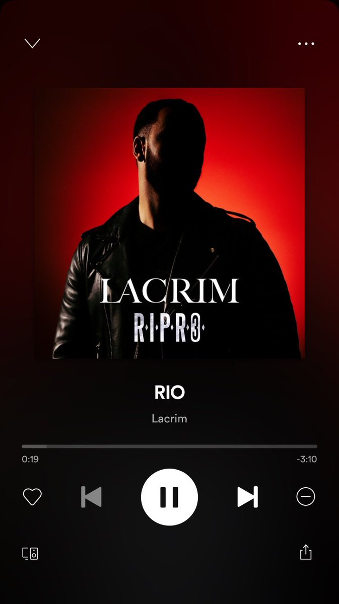 rapextract's tweet image. « La nuit dans la Porsche, j'en ai plein les poches
Mais j'suis pas heureux »