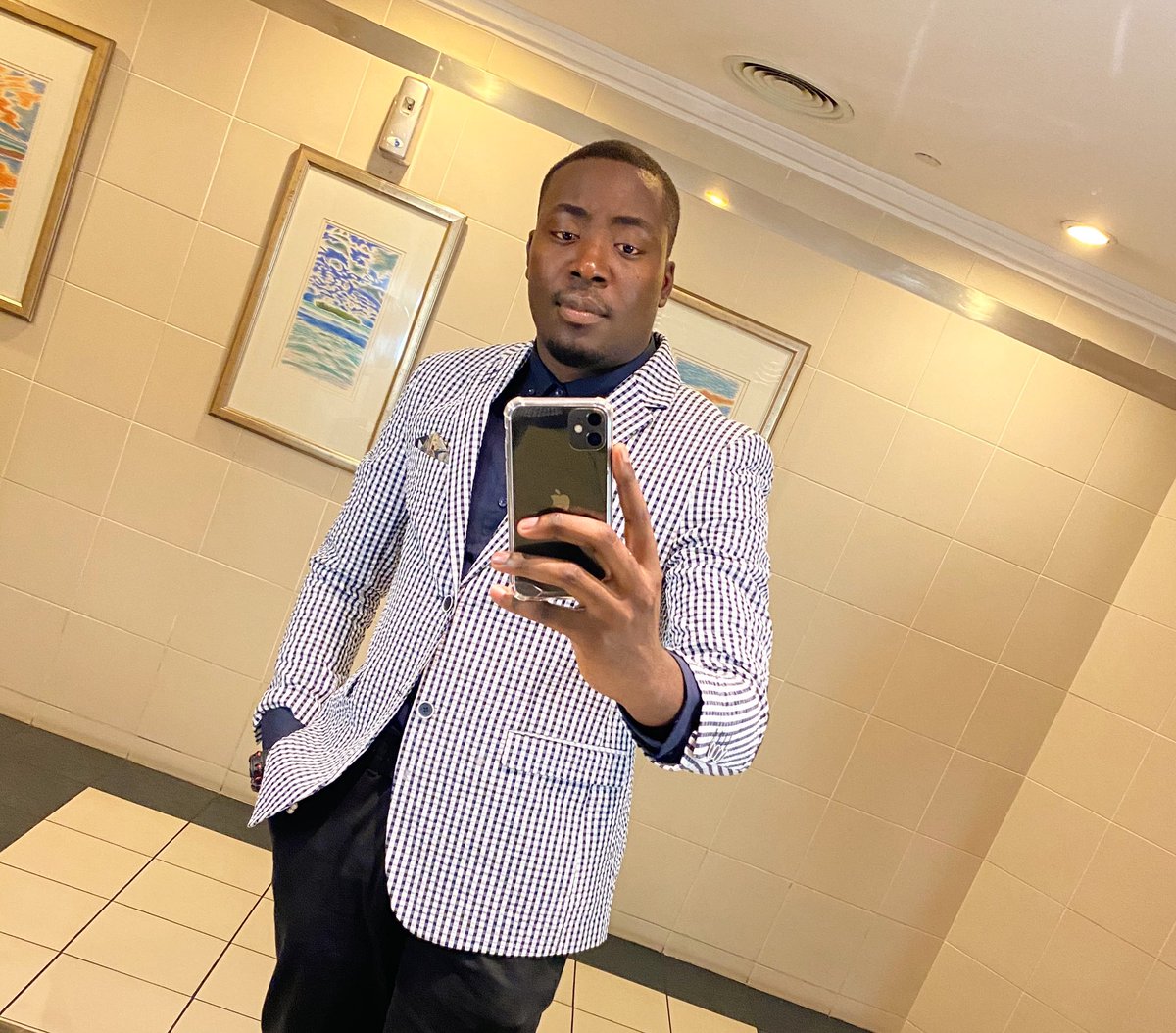 OparindeKM's tweet image. Nobody is even shooting shots at me 🤷‍♂️🤷‍♂️🤷‍♂️. My father’s epistle about marriage this morning really touched my soul. Please shoot your shots, I am ready.