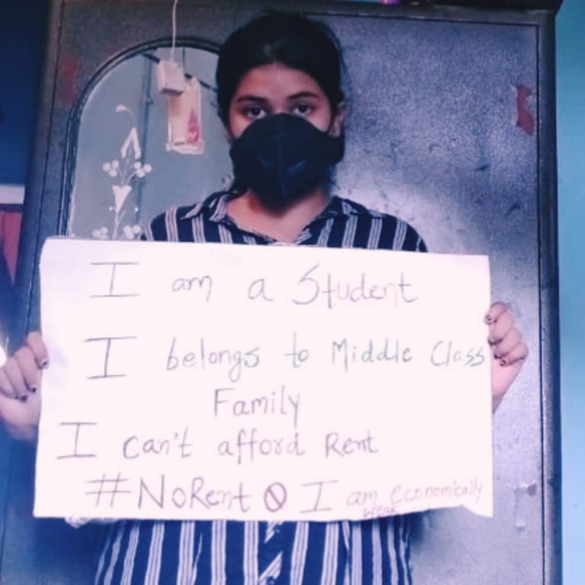 durganath_jha's tweet photo. #NoRoomRent
वर्तमान सरकार को इस संकट के दौर में छात्रहित को ध्यान रखते हुए #रूम_रेंट माँगने वाले रूम मालिकों पर कारवाई के लिए शख्त नियम लानी चाहिए..रूम मालिक छात्र-छात्राओं का मानसिक दोहन कर रहा है।समाज के भविष्य के प्रति व्यवस्था का असंवेदनशील होना निंदनीय है। @NitishKumar https://t.co/6tNFsOXQVJ