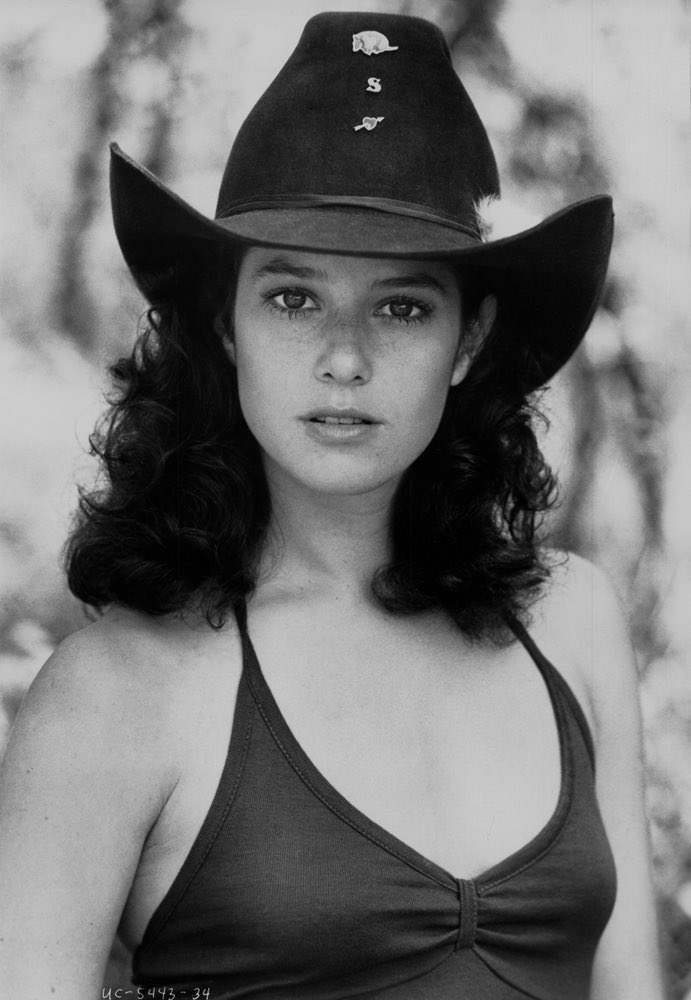 Happy 65th birthday Debra Winger 