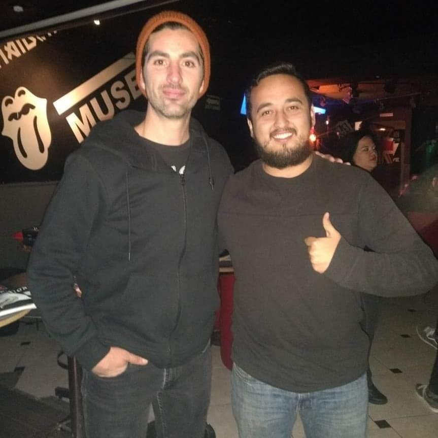 pxndx_nono's tweet photo. #NuevaFotoDePerfil con el buen @rickytrech aprovechando el estreno de #PesanInviernos https://t.co/swOatkLtPu