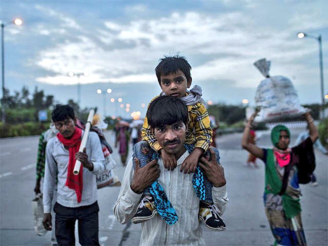 VishalVerma_9's tweet image. These visuals make heart break in pieces &amp;amp; bow head in shame.
Voice less poor labours who have built India with their blood &amp;amp; sweat are suffering the most!
Done mocking Rahul Gandhi to &quot;look cool&quot;?
Now rise up and ask questions to Government in Aatmanirbhar denial mode!
#Auraiya