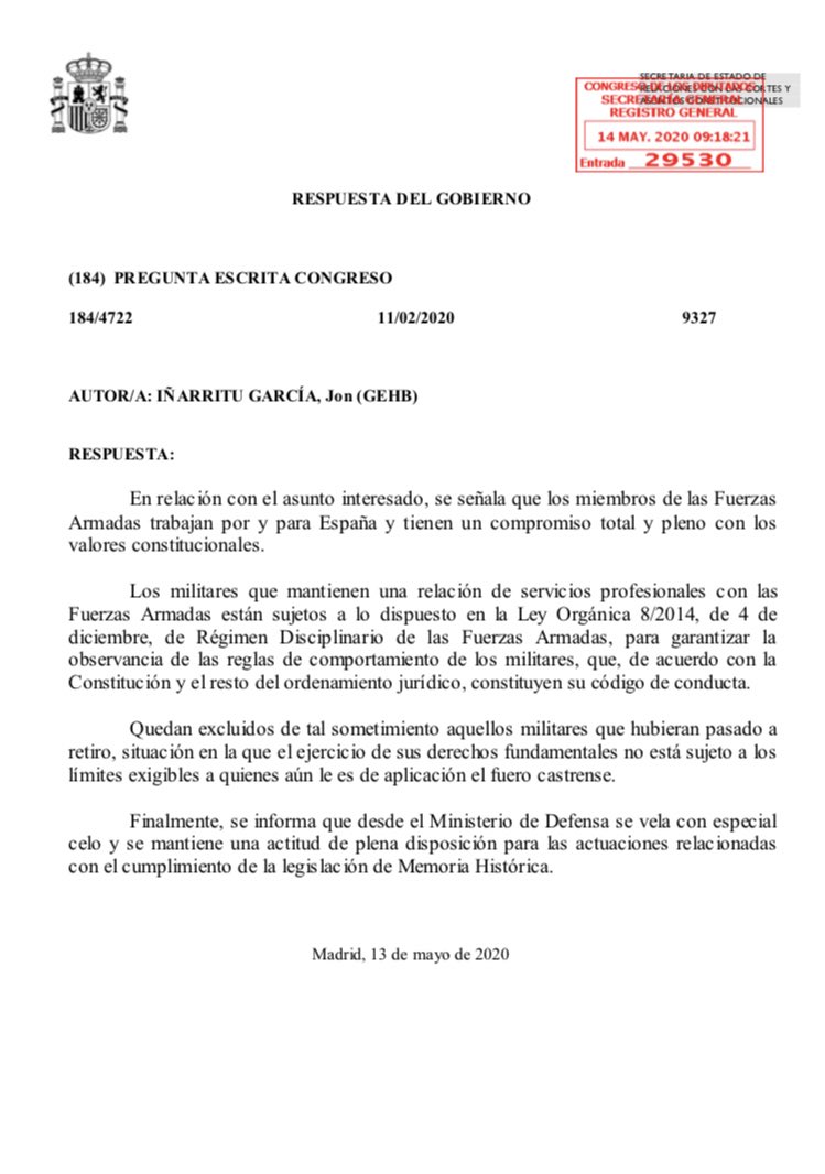 JonInarritu's tweet photo. Cuando decimos q @Defensagob tiene un problema d infiltración ultra en ls FFAA, es por noticias como esta. Ahora bien,  el problema estriba en q el Ministerio no lo asume y no lo combate. 

Atentos/as a la respuesta... manzanas traigo 🍎 🍏. 

#PreguntasParlamentarias https://t.co/0JdiomnlTo