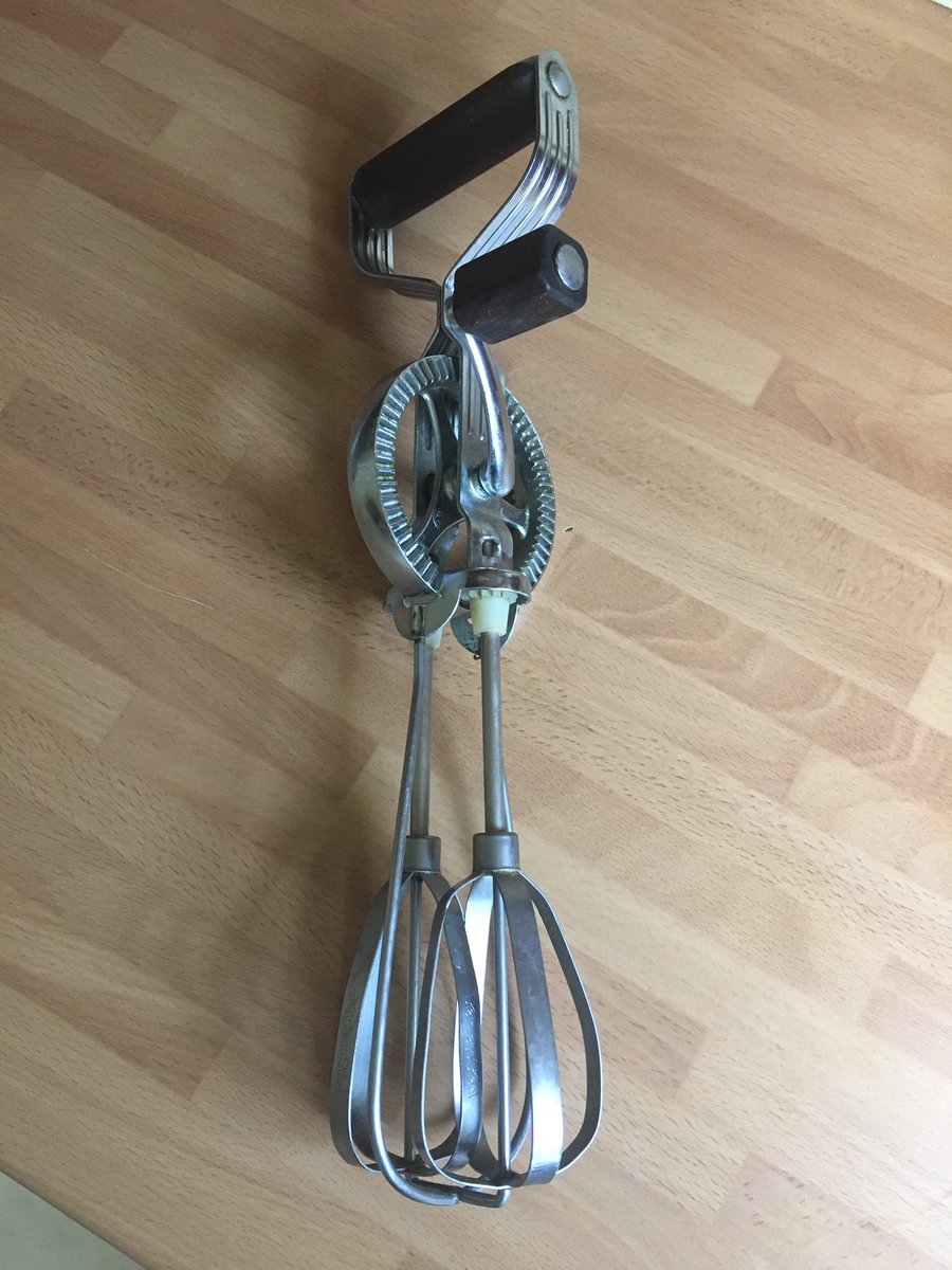 DeliaCazzato's tweet photo. How about this hand held whisk it’s 60 years ago and I still use to whisk up #AngelsDelight as a treat @BBCBreakfast @BBCNaga https://t.co/aPToNwYV3y