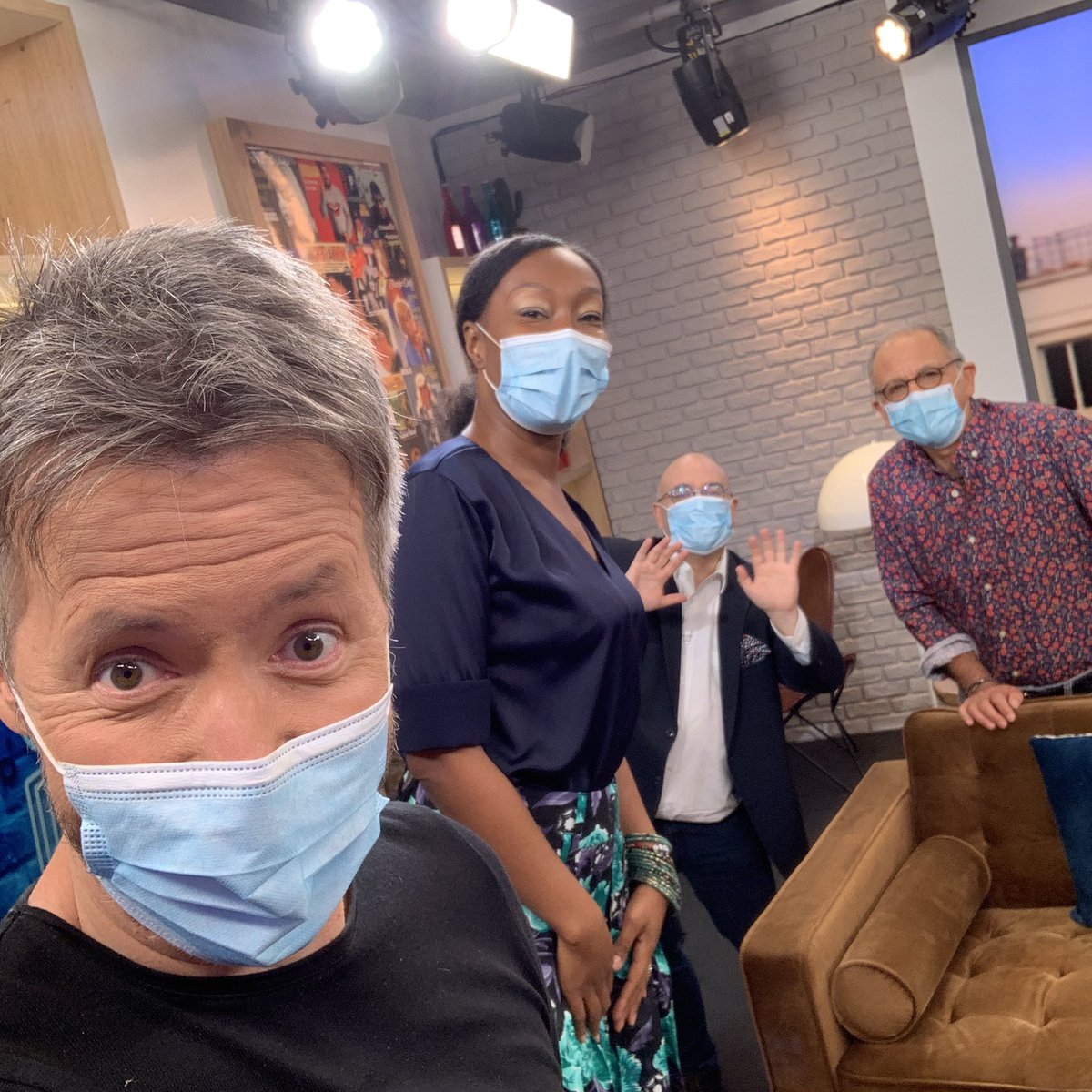 Ça aurait dû être l’Eurivision ce soir! Alors on va revenir dans Samedi d’en Rire sur les gds moments du concours avec Marie Myriam. + plein d’autres choses avec mes camarades de retour en plateau 🥳🥳🥳. Une équipe déchaînée: <a href="/NBeausson/">Nadege B.Diagne</a> <a href="/ToescaMarc/">Marc Toesca</a> @riouyoann ! 13h35 @France3tv