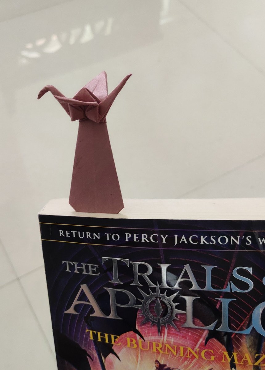 vikramvaidy's tweet photo. It's a bird..it's a bookmark.
#origami made by my daughter Shriya.
#learnGrowRise @MahindraExp
#origamibookmark https://t.co/e0ZZwXXp7P