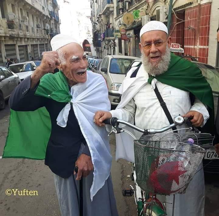 OrigineSana's tweet photo. و للجزائر أحرارها...حيا الله الاحرار 
 #تروح_كورونا_زيدو_أنتوما https://t.co/tR9MxoIO2x