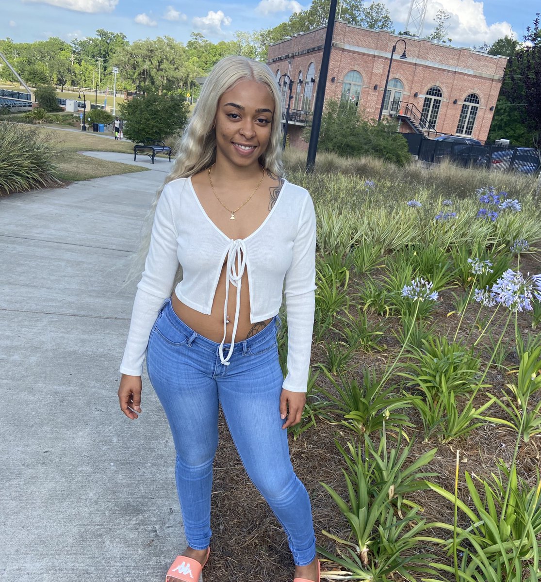 Makayla4__'s tweet photo. Just gone drop these here #cheersto23years🤸🏽♂️🥳 https://t.co/AbZChEjWi8