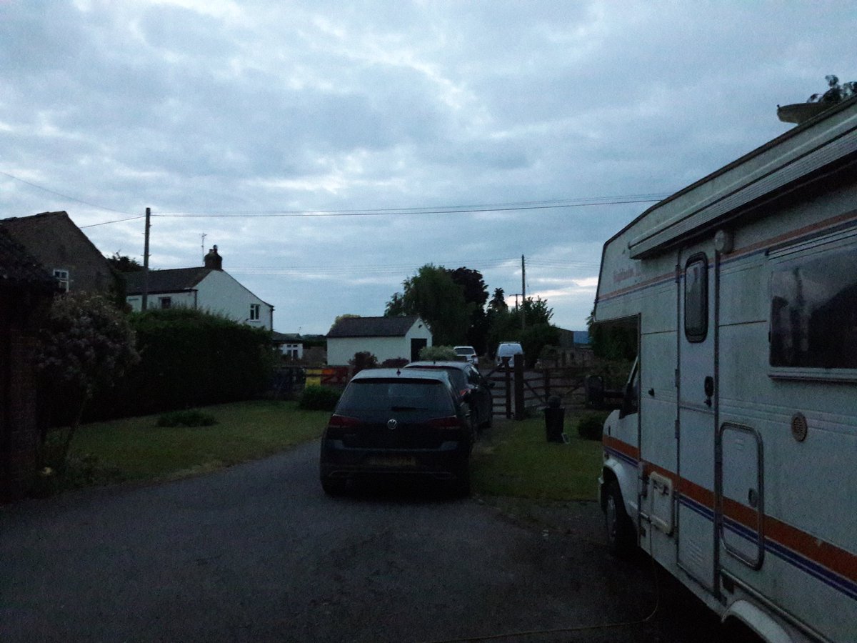 MelScrivin's tweet photo. 04:49 #Longney #Gloucester #dawnslive
Thanks @catjharrison @nonzeroone https://t.co/innJt1yvJR