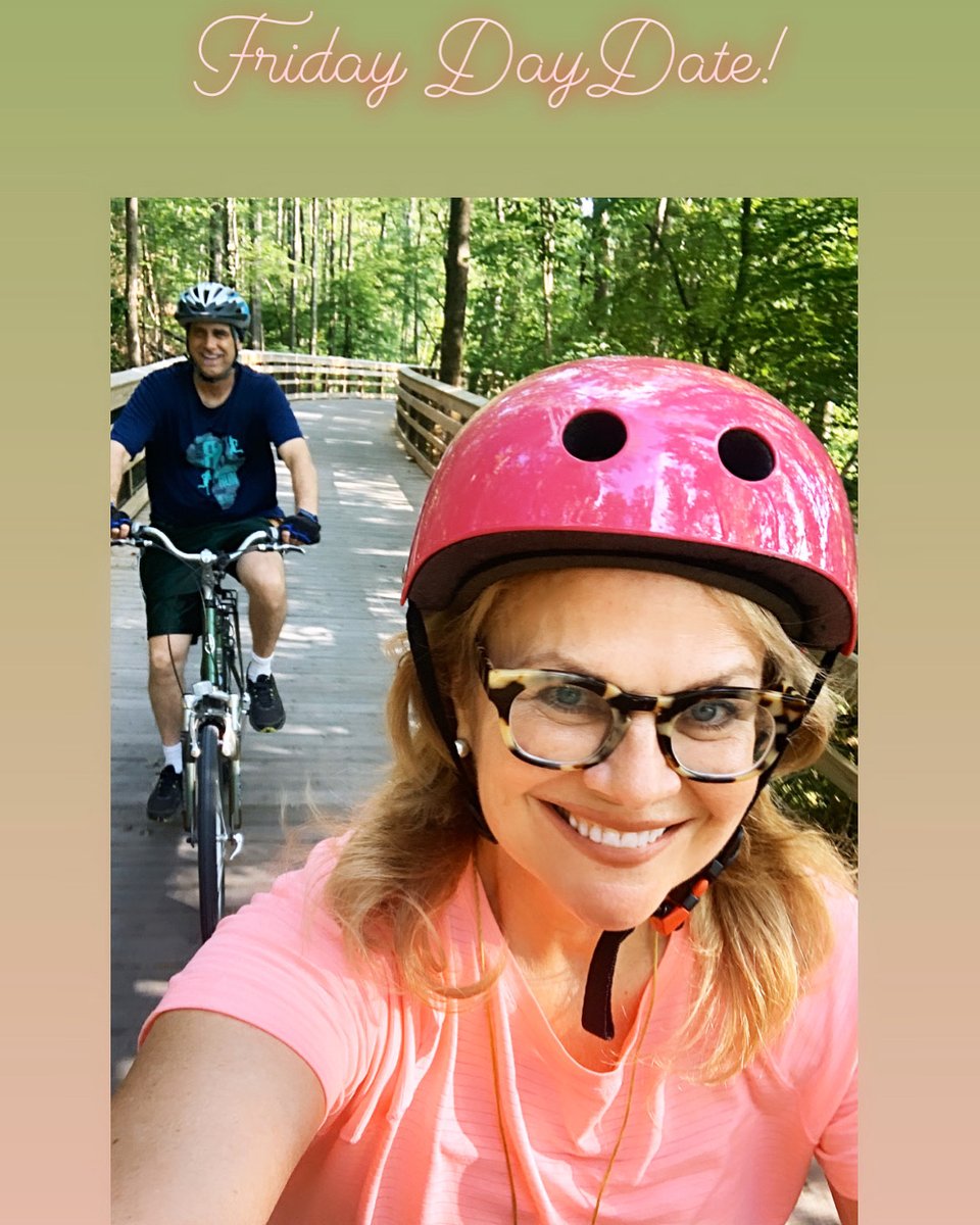 CarolinaMama's tweet photo. Lassiez le bon temps rouler! Let the good times roll this #daydate #TerrellTribe #family #ohcarolina #thankful https://t.co/wxylVkEoM3