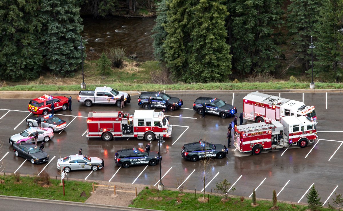 Vail Government (@vailgov) on Twitter photo Taking a moment to honor the fallen.
Tonight local emergency responders, including <a href="/VailPolice/">Vail Police</a> and <a href="/VailFire/">Vail Fire and Emergency Services</a>, participated in a statewide remembrance event for the 1,000-plus victims who have tragically lost their lives in Colorado to COVID-19. #DoingMyPartCO #VailStrong Taking a moment to honor the fallen.
Tonight local emergency responders, including <a href="/VailPolice/">Vail Police</a> and <a href="/VailFire/">Vail Fire and Emergency Services</a>, participated in a statewide remembrance event for the 1,000-plus victims who have tragically lost their lives in Colorado to COVID-19. #DoingMyPartCO #VailStrong