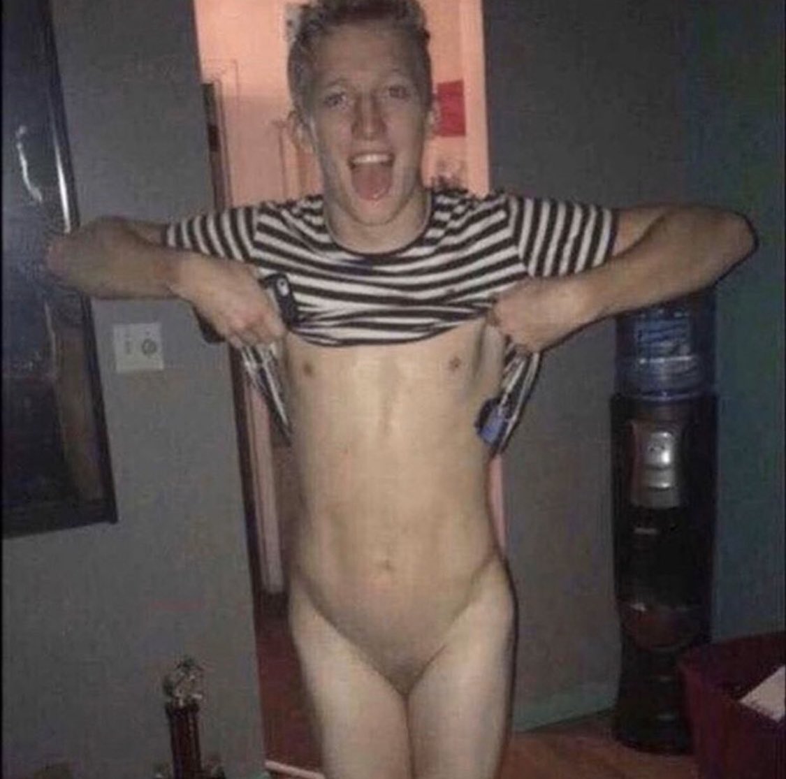 HeyImSlush's tweet photo. @TTfue https://t.co/SVJHpF9T9m