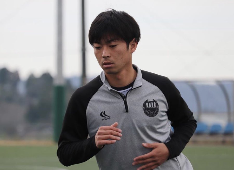 VERSPAH's tweet photo. 【#ヴェルスパ大分おうち時間🏠】 
本日のおうち時間は、餅山大輝選手です！

僕はこの自粛期間、料理をする事を楽しんでいます🍳
家の中で食事になるので、食べたい物を作って気分を上げています👍
まだまだレパートリー増やして頑張ります💪

どれもバランスの良さそうな食事ですね✨

#stayhome https://t.co/kN6SiKaLoD