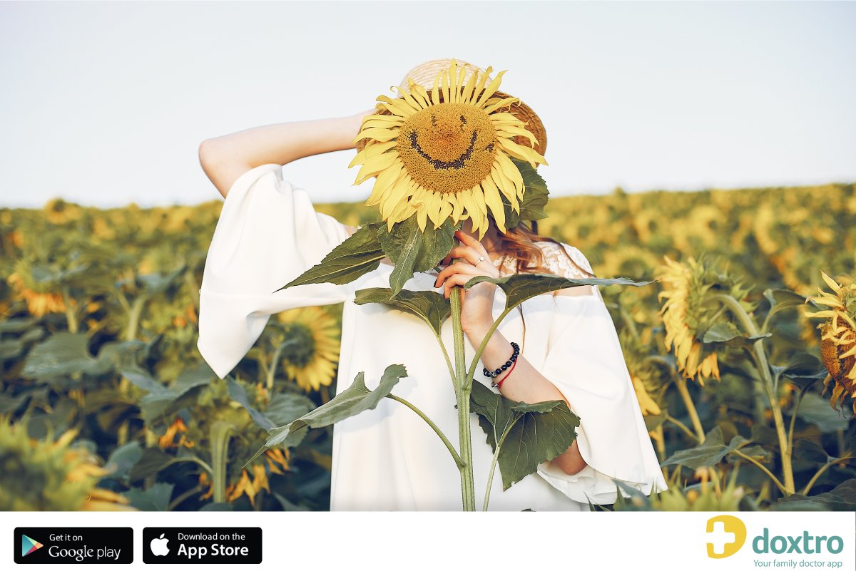 doxtroapp's tweet photo. Did you know? People with darker skin tones need to be more exposed to the sun because of the prevalence of melanin in their skin. Get sun-kissed to have healthy bone and muscles. Consult now:https://t.co/FRN8Ibef1L
 
#doxtro #Sunkissed #VitaminD3 #DoxtroConsultationApp https://t.co/B3BvEhaDCY