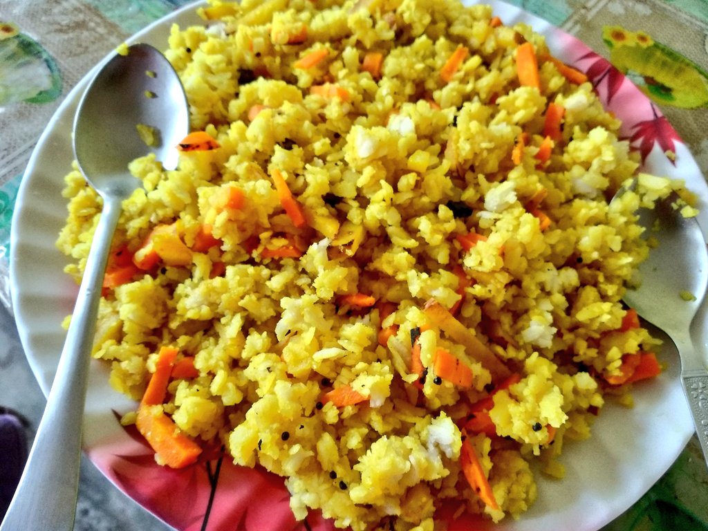 expe_inbackpack's tweet photo. Morning breakfast ...
#goodmorning #breakfast #chirapolao #homemadefood #Food #Foodie #Foodies #taste ..... https://t.co/tEJPiyCF35