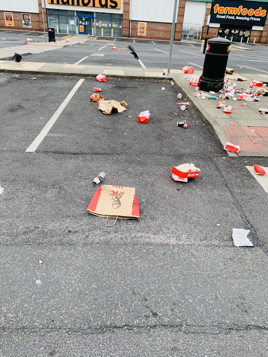 Hoodie1973's tweet image. Unbelievable we as a race are disgusting (some of us)
I’ve worked all they through this lockdown as a key worker 
Never seen the place so clean 
You open a few shops @KFC_UKI 
And let your customer’s 
Leave car park in a state like this overnight 
Shocking behaviour @BuryCouncil