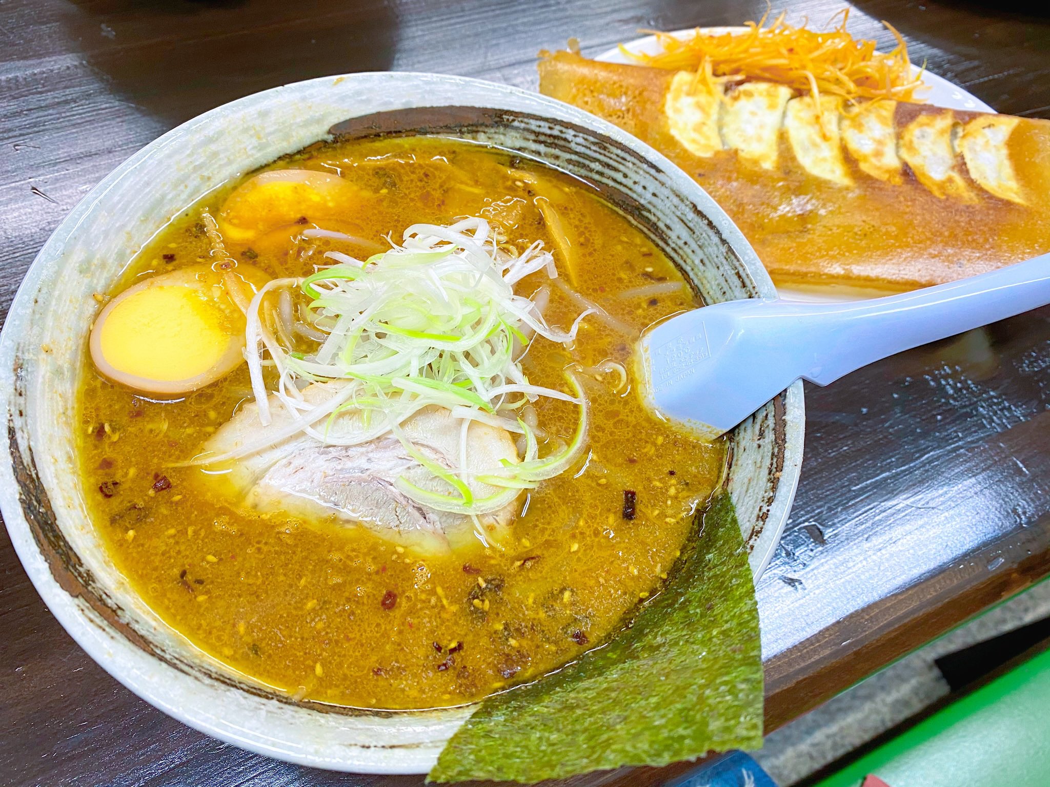 ラーメン 火の車 らぁめん大喜 浜松市東区和田町に 5月7日にオープンしました ラーメン火の車 です こんなご時世ですが 対策を徹底し みなさんを笑顔にできるようなラーメンを提供します ツイッターを始めました 更新も頑張りますので ラーメン 火の車 らぁめん大喜 浜松市東区和田町に 5月7日にオープンしました ラーメン火の車 です こんなご時世ですが 対策を徹底し みなさんを笑顔にできるようなラーメンを提供します ツイッターを始めました 更新も頑張りますので
