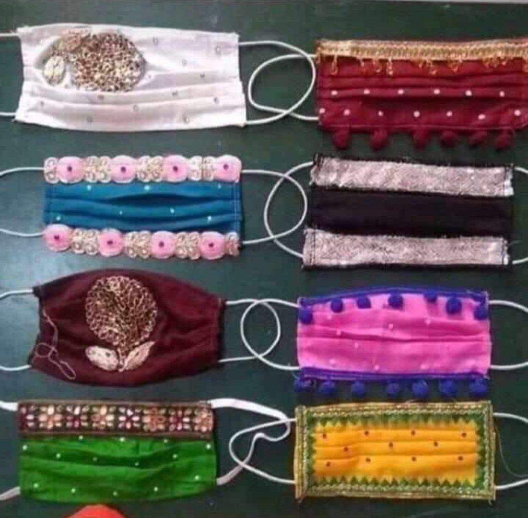 anuradhatanwar1's tweet image. On a lighter note 😂
भईया मास्क है क्या? 
हां, कौन सा दिखाऊं ? डेली यूज या पार्टी वेयर 
😂😂😂🙈🙈🙈

#Masks4All #DesignerFaceMasks #fashion #coronavirus #lockdown #fun #SaturdayThoughts
