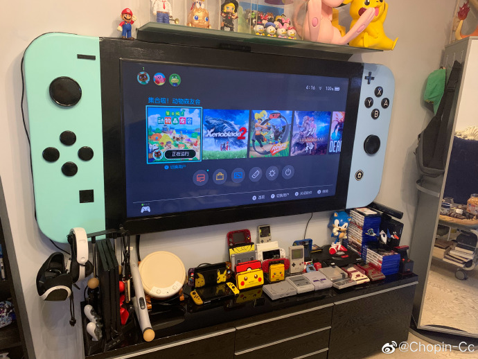 doie_crossing's tweet photo. omfg someone made a tv shelving unit THAT LOOKS LIKE A NINTENDO SWITCH ANIMAL CROSSING VERSION? OP on weibo said they constructed it w/ their dad and called it nintendo switch max #ACNH #AnimalCrossingNewHorizon cr: Chopin-Cc https://t.co/ea39Fuhz9B