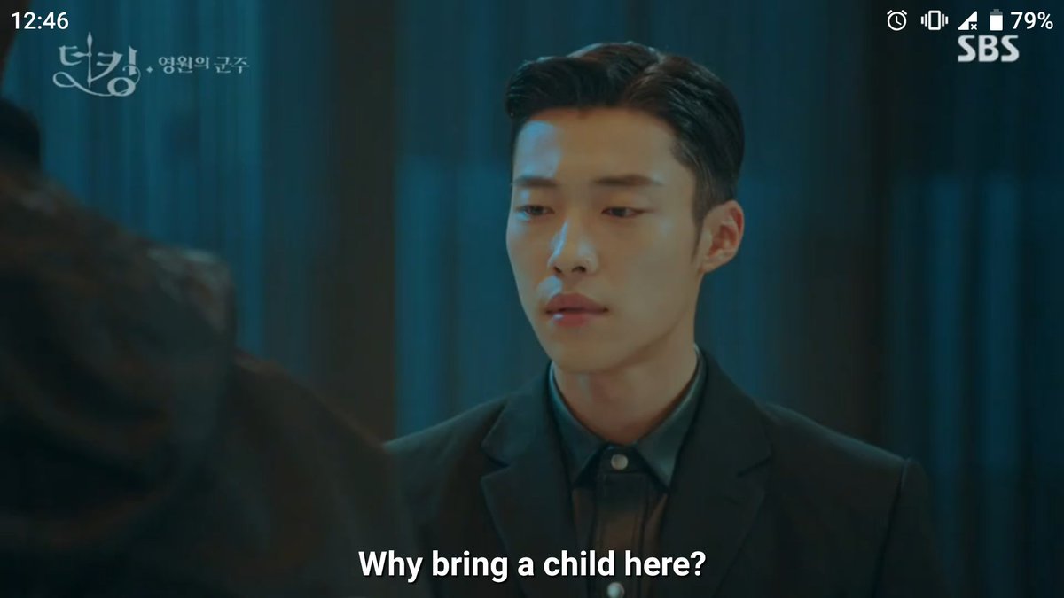  #TheKingEternalMonarch Episode 9.Lee Rim bilang bila Kang Shinjae adalah kesalahan dia buat. Sedang Kita bertanya2 kenapa dia dibawa ke Republik Korea? Aku masih sangat yakin kalau Shinjae adalah orang yang penting untuk Lee Rim. Tebakanku masih sama, Kang Shinjae all pangeran