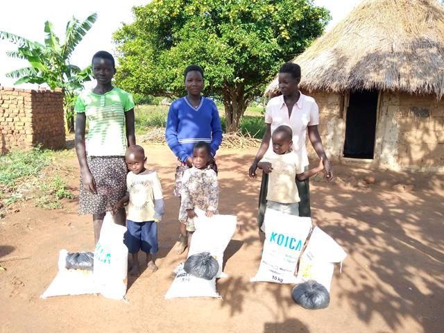 What is the Kumi Messenger?  Follow the link to find out more the work to help families following the recent plague of locusts in Uganda thekumimessenger.wordpress.com/2020/04/23/mis… #volunteer #donate #bethechange  #buildhope