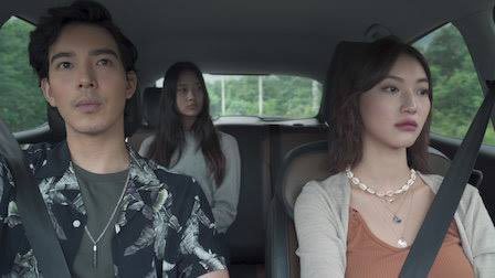 คืนฝันลวง (2019)

ทำเราเซอร์ไพรส์มากเลย กดดูเพราะคำโปรยสั้นๆ3บรรทัด ไม่คิดว่าจะสนุกขนาดนี้ นางเอกเป็นโรคนอนไม่หลับฝันถึงเรื่องที่แม่ตัวเองเคยฆาตกรรม3ศพบนเกาะที่เคยอยู่ตอนเด็กๆ จนนางเอกต้องกลับไปสืบหาความจริงกับเพื่อนสมัยเด็กที่รู้เหตุการณ์นั้น ว่าแม่ตัวเองทำจริงๆมั้ย (ต่อ)