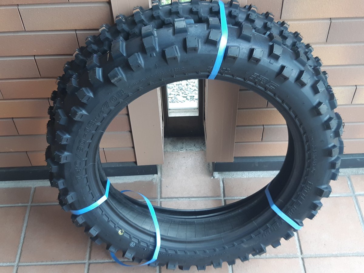 ryuhworld's tweet photo. #IRCtrie 届きました✨ありがとうございます(*^-^*)

#iRC
#iX07s
#BR99
#FIM
#タイヤ
#オフロード
#iRCtire
#井上ゴム工業株式会社 https://t.co/Gr5AuPaa5R