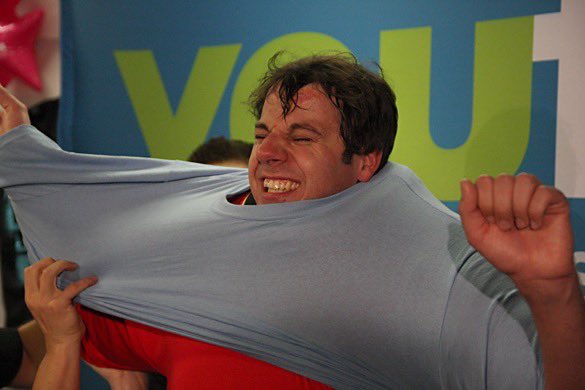 Folge 103 ist online! Wir erfahren warum ausgerechnet Sebastian Vettel ein Formel 1 Star wurde und warum dort bald E-Motoren wichtig sind. Und wer bis zum Ende hört erfährt die Story hinter diesen Bildern 🙈