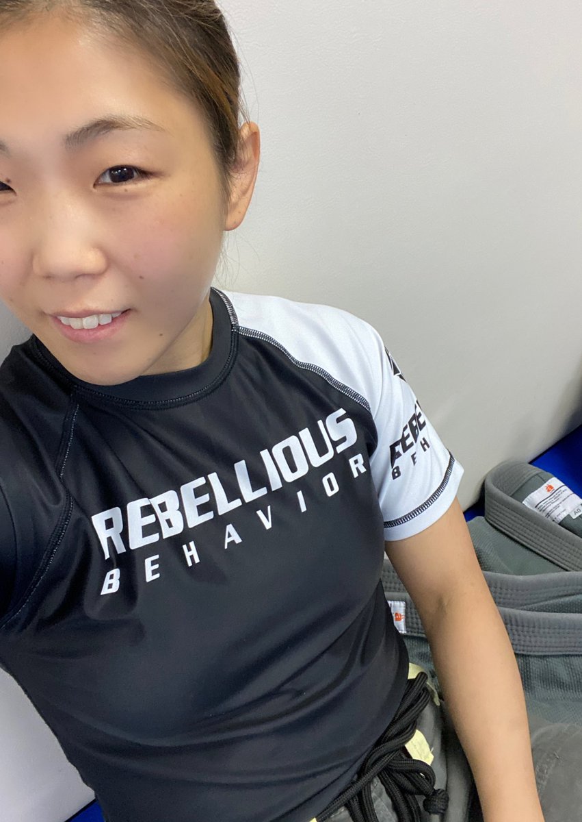 REBELLIOUS BEHAVIOR ラッシュガード　スパッツ　セット REBELLIOUS BEHAVIOR ラッシュガード スパッツ セット REBELLIOUS