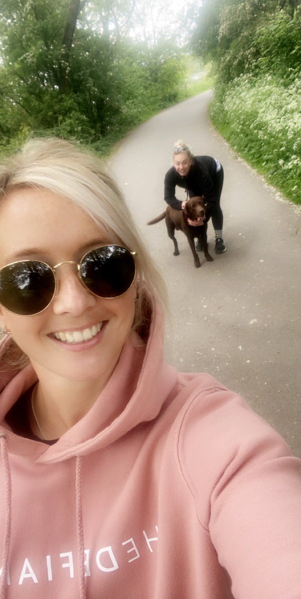 MissLockwood_PE's tweet photo. Saturday mornings are for R&R and social distancing walk with my bestie 💕 #lockdown #exerciseinlockdown #restandrecovery #walks #SuetheSwann #GurttheGoose https://t.co/Jwhyycqpoh
