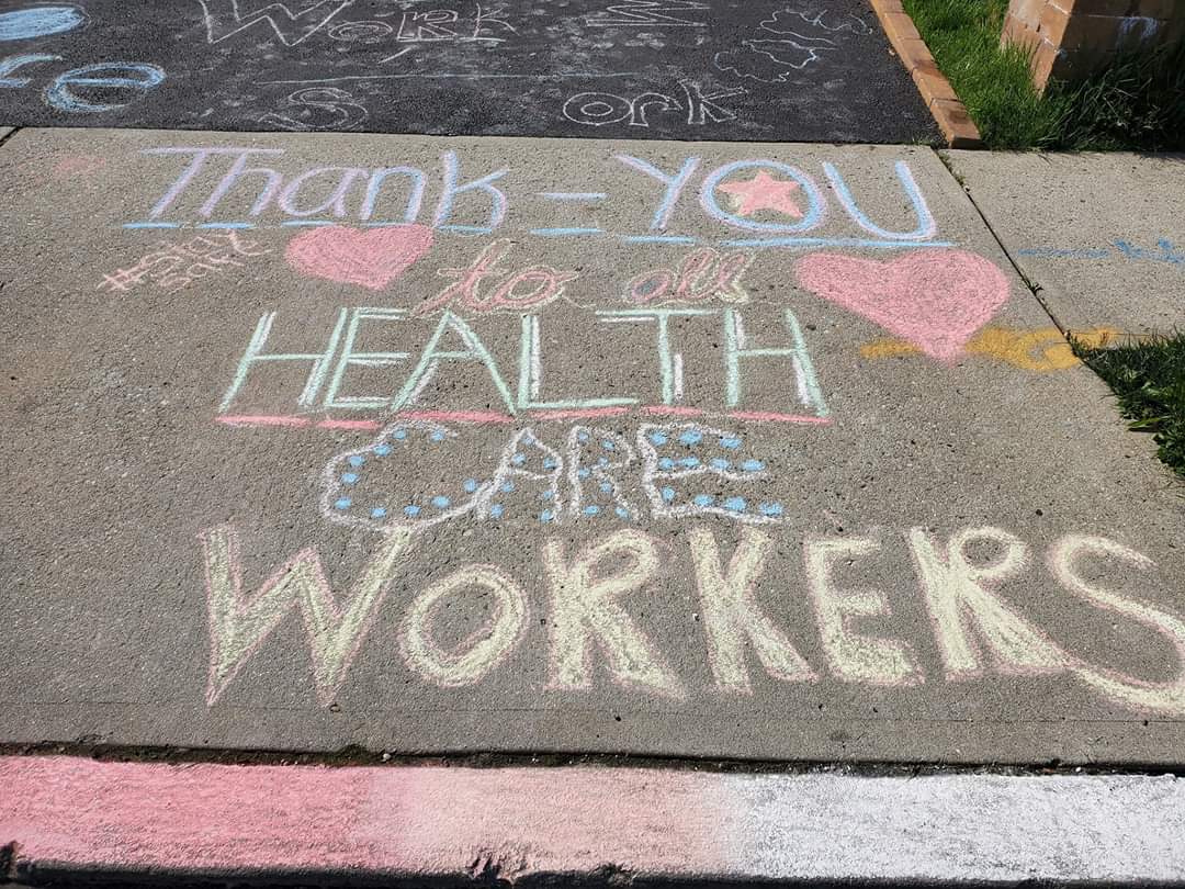 CrayolaLearning's tweet photo. Our community of educators and parents have been sharing their students' colorful words of gratitude in a multitude of creative ways. How do you #SayitColorfully?
Tag us in a post or share on our at-home learning community: https://t.co/5RrwuZ8V4P 🖍️🎨🌈 https://t.co/ouaa3SmZqY