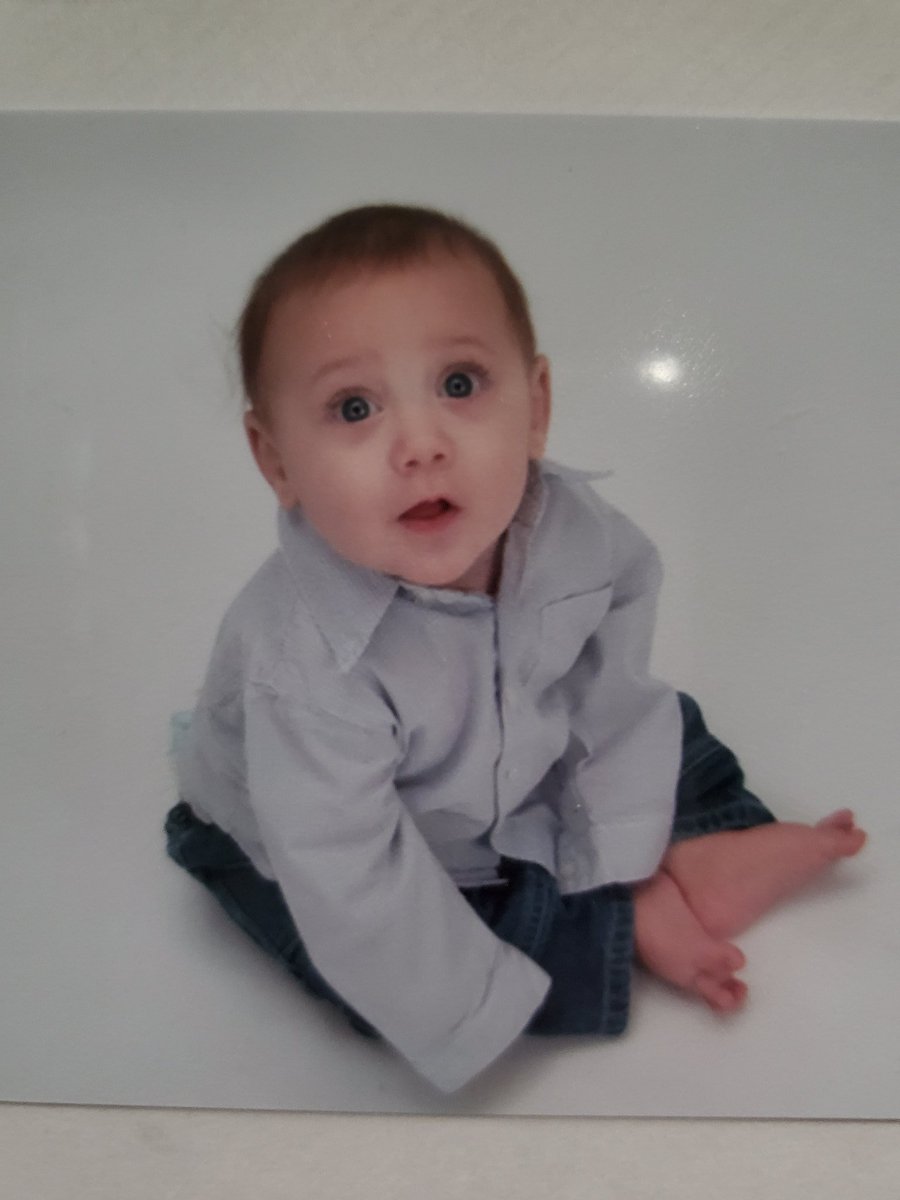 metzgerfam05's tweet photo. Happy 14th Birthday to my Baby Giant! I love you so very much and am so very proud of the man you are becoming! ❤ #dallas #myheart #mylove #mybaby #always #lovehim #birthday #fourteen #omg #gettingold #andshorter #hahahashtags https://t.co/oHlchrb6cP