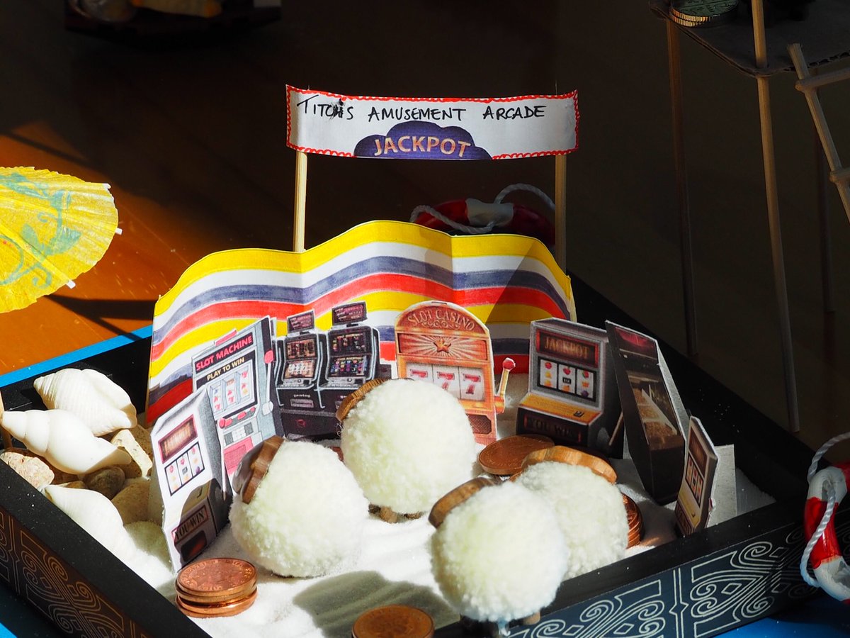 Titch_Sheep's tweet image. Baa, as it’s another bewetiful sunny day on the beach I’ve set up my very own outdoor amusement arcade. We all have our pennies and a queue has formed for the flock to have a go. The penny fall is proving particularly popular #BeachIsolation #FlockPower #SimpleFun