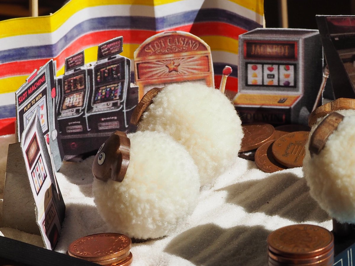 Titch_Sheep's tweet image. Baa, as it’s another bewetiful sunny day on the beach I’ve set up my very own outdoor amusement arcade. We all have our pennies and a queue has formed for the flock to have a go. The penny fall is proving particularly popular #BeachIsolation #FlockPower #SimpleFun