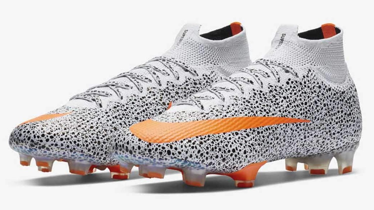 ronaldo's new football boots