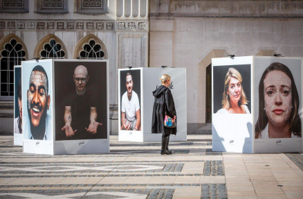 TODAY at 12pm on BBC London bbc.co.uk/programmes/p00… 
Prof. Sally Marlow talking 'on the important roles creativity and culture play in wellbeing and mental health' 
Organised with <a href="/ThriveLDN/">Thrive LDN</a> #OurCityTogether @drsallymarlow