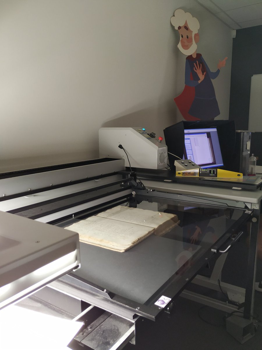 LimediaGalerie's tweet image. Enrichir une #Bibnum comme #LimediaGaleries, c'est aussi en amont un gros travail de #numérisation, que nous vous proposons de suivre régulièrement avec #àlaRepro. Scanner professionnels, appareils photos 📷, ou campagne de num, à chaque document sa #TechnologyMW