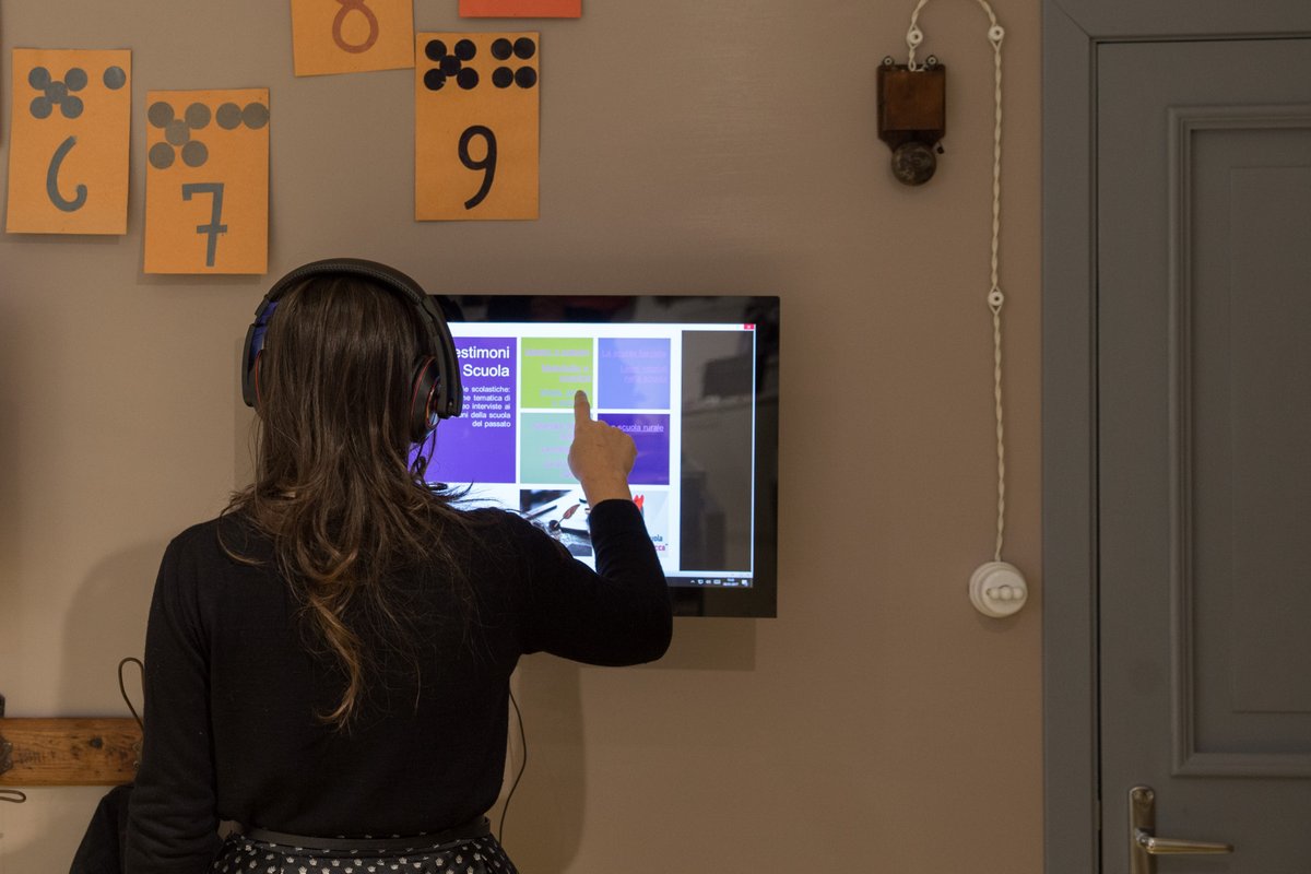 MuseoRicca's tweet photo. ➡️Sesto giorno della #MuseumWeek. Oggi parliamo di #TecnologiaMW. 
💻La #tecnologia ci ha permesso di far interagire attivamente il visitatore con il museo, nell’ultimo periodo si è dimostrata uno strumento di grande aiuto per permettere al museo di entrare nelle case di tutti. https://t.co/PLLKuCS9gb