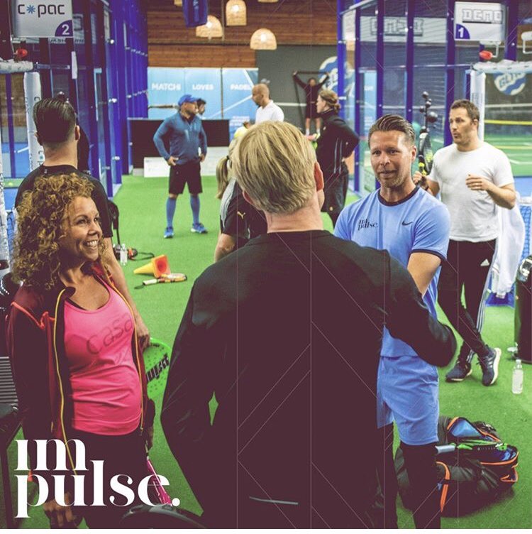 In och följ oss så blir jag glad🙏🏻😍. Ha en fin helg 🎾💪🏼

instagram.com/p/CAN3dyglYgn/…