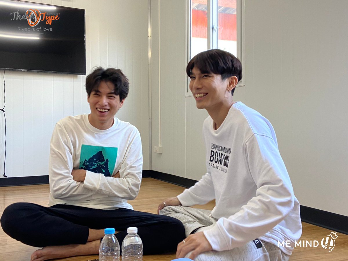 TharnType_s's tweet photo. Workshop วันแรกของนักแสดงหลัก มิว-กลัฟ 
โดยได้ครูสอนการแสดงอย่าง ครูร่ม ร่มฉัตร ธนาลาภพิพัฒน์ เป็นผู้ฝึกสอน

รอติดตามซีซั่น2 เร็วๆนี้กับ TharnType The Series Season 2

#TharnTypeSS2FirstWS 
(2) https://t.co/HWPe0oq9v0