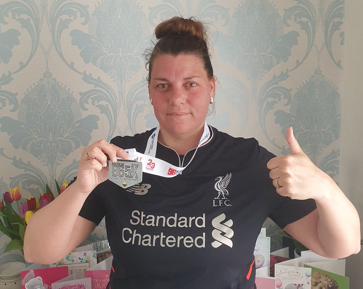 JuSwifty78's tweet photo. This weekend we should have been in Liverpool, I was taking part in the Run for The 96. ❤ Obvs Corona kiboshed that so we were sent our medals, run in our club kit &amp; upload our run. This morning I did just that!  #RunToRememberThe96 😍 #JFT96 #YNWA ❤ @LFC @btrliverpool @Carra23 https://t.co/zdDJ3Fz5XN
