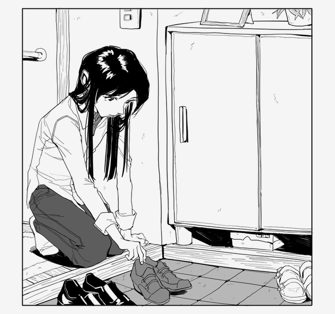プロデューサーの家に上がるときに玄関で靴をきれいに揃える千早さん 
